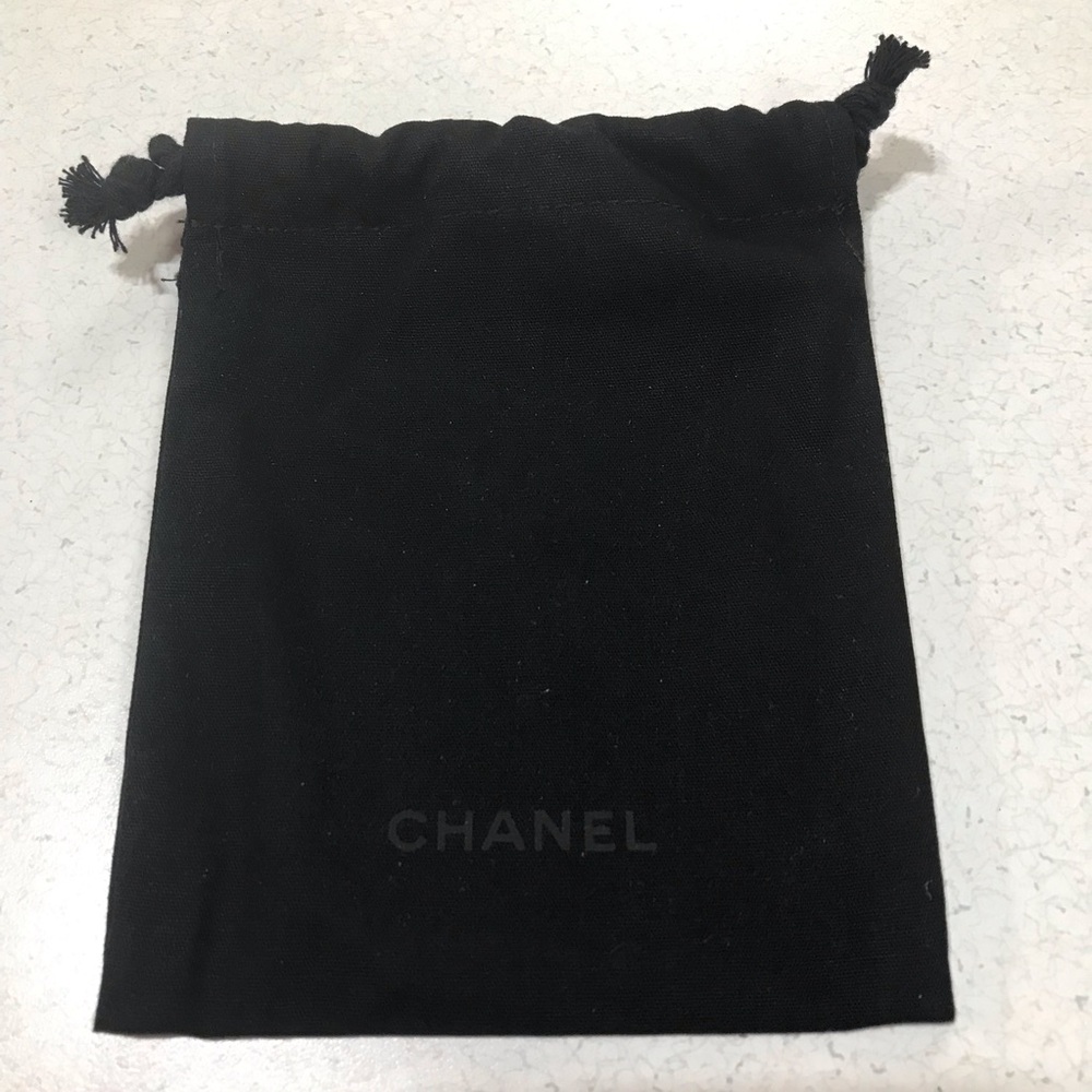 CHANEL Small Dust Bag & Sample Mascara Makeup Remover Cleansing Cream Face Cream - Picture 2 of 13